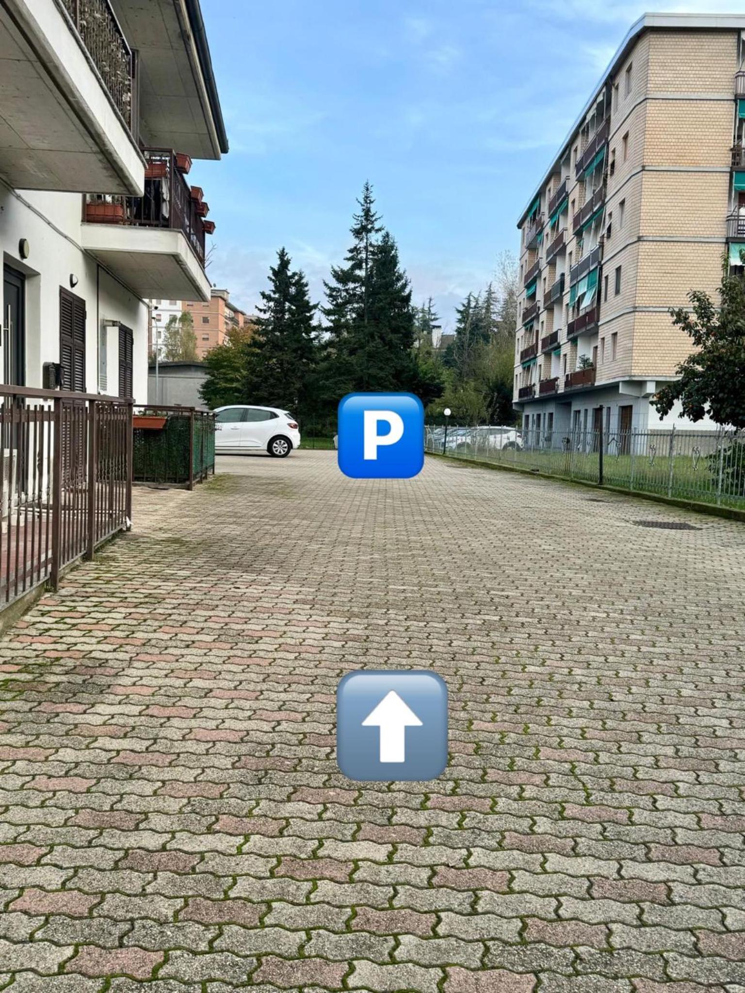 Serravalle Shop&Stay -Private parking