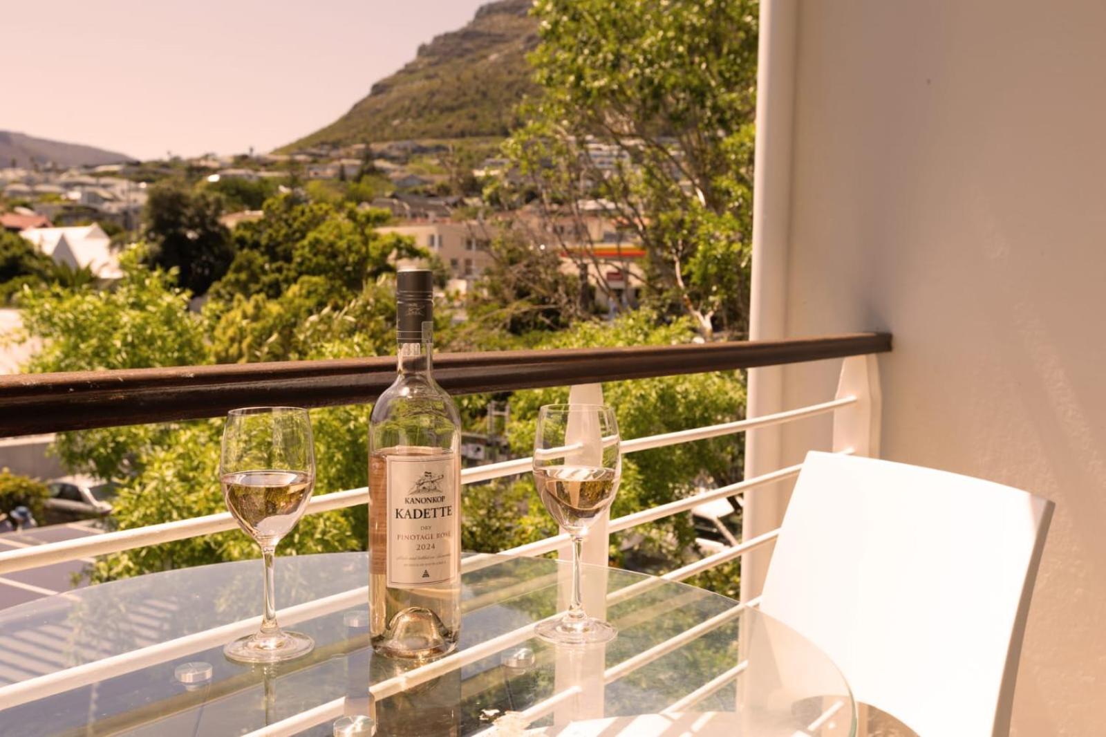 2 Bedroom Apartment , Princess Beach Club, HoutBay, Cape Town
