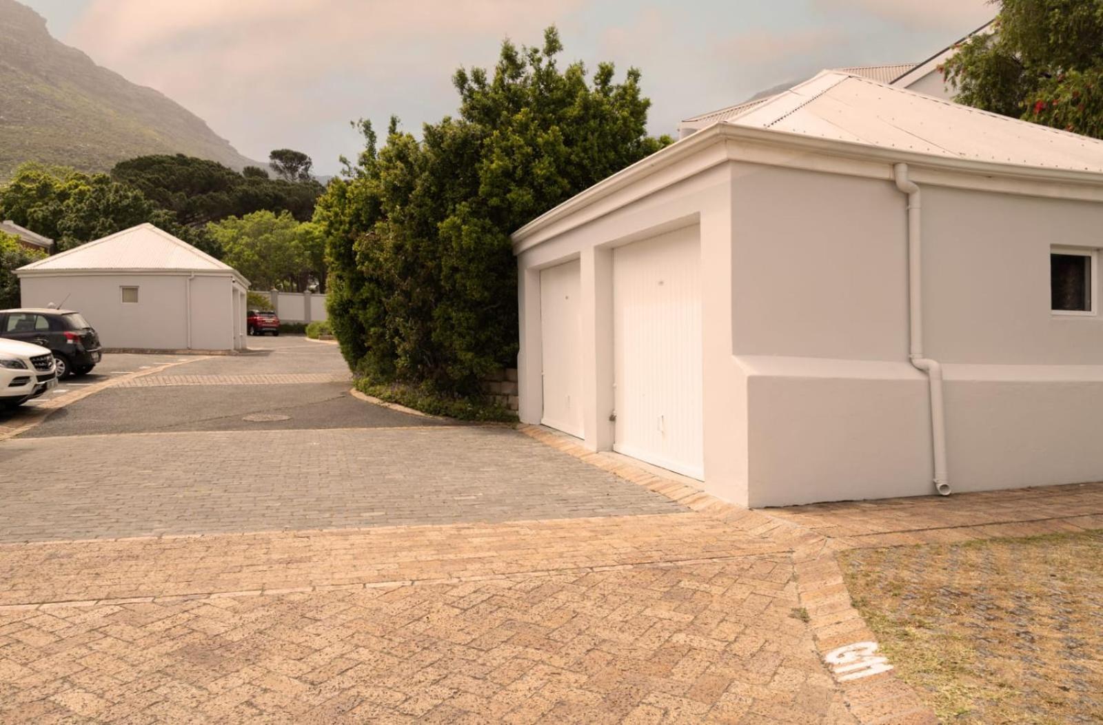 2 Bedroom Apartment , Princess Beach Club, HoutBay, Cape Town