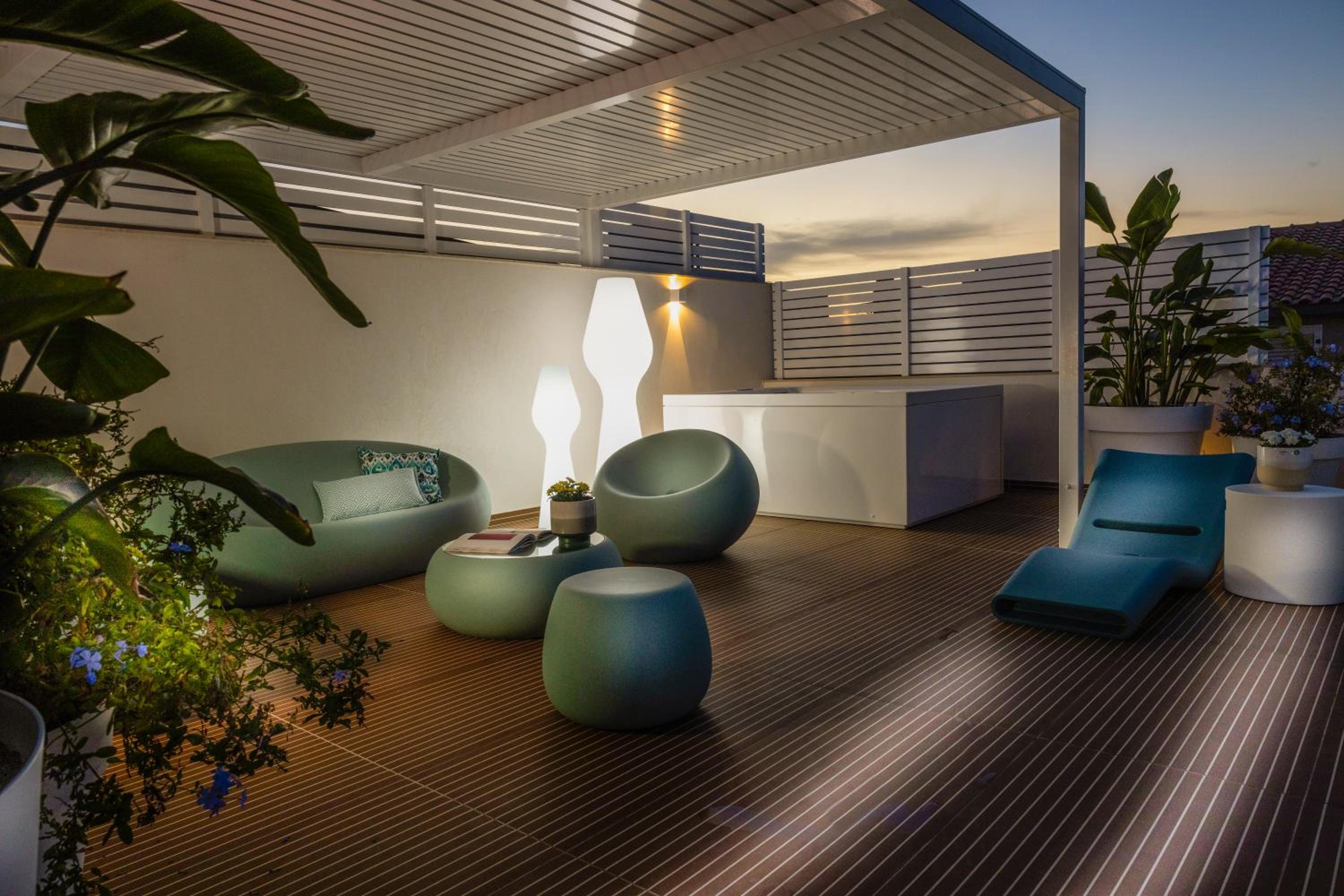 balance & terrace