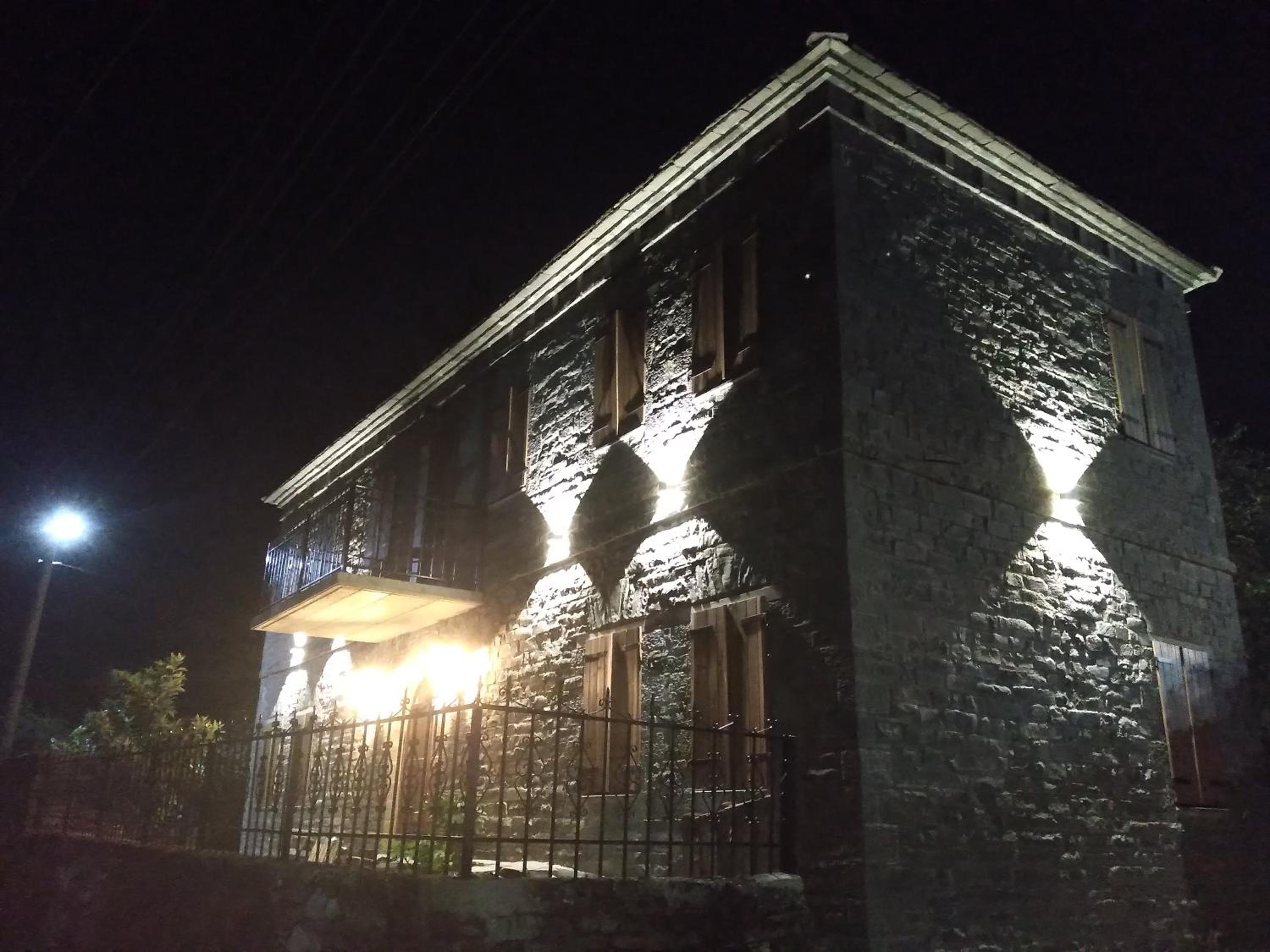 Shtepia e Trendafilave photo 5