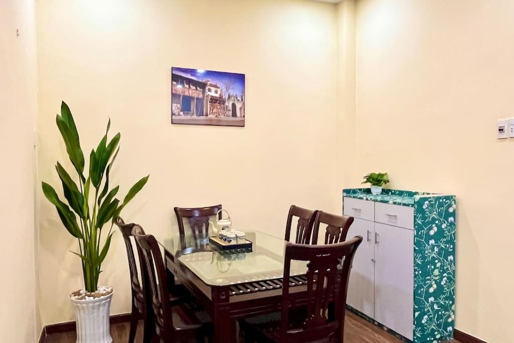 80m2 apt, Bui Vien St, Central District 1, HCMC Saigon
