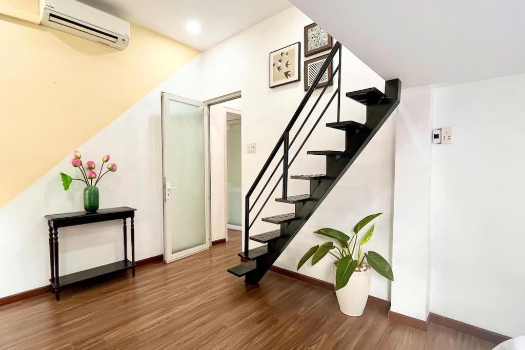 80m2 apt, Bui Vien St, Central District 1, HCMC Saigon