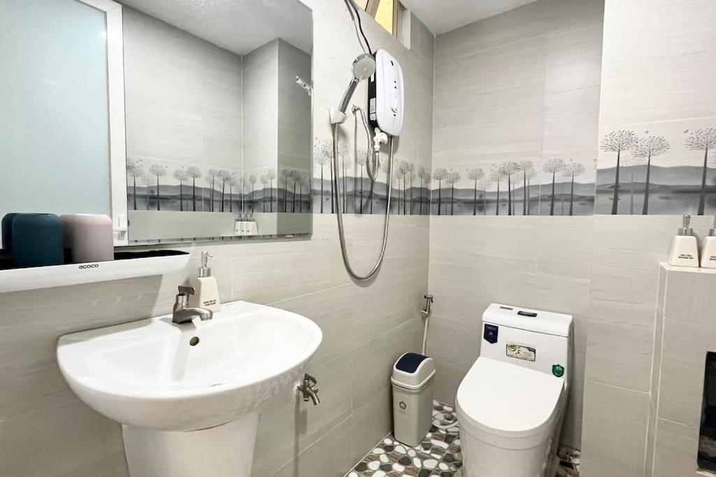 80m2 apt, Bui Vien St, Central District 1, HCMC Saigon