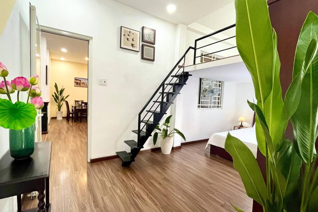 80m2 apt, Bui Vien St, Central District 1, HCMC Saigon