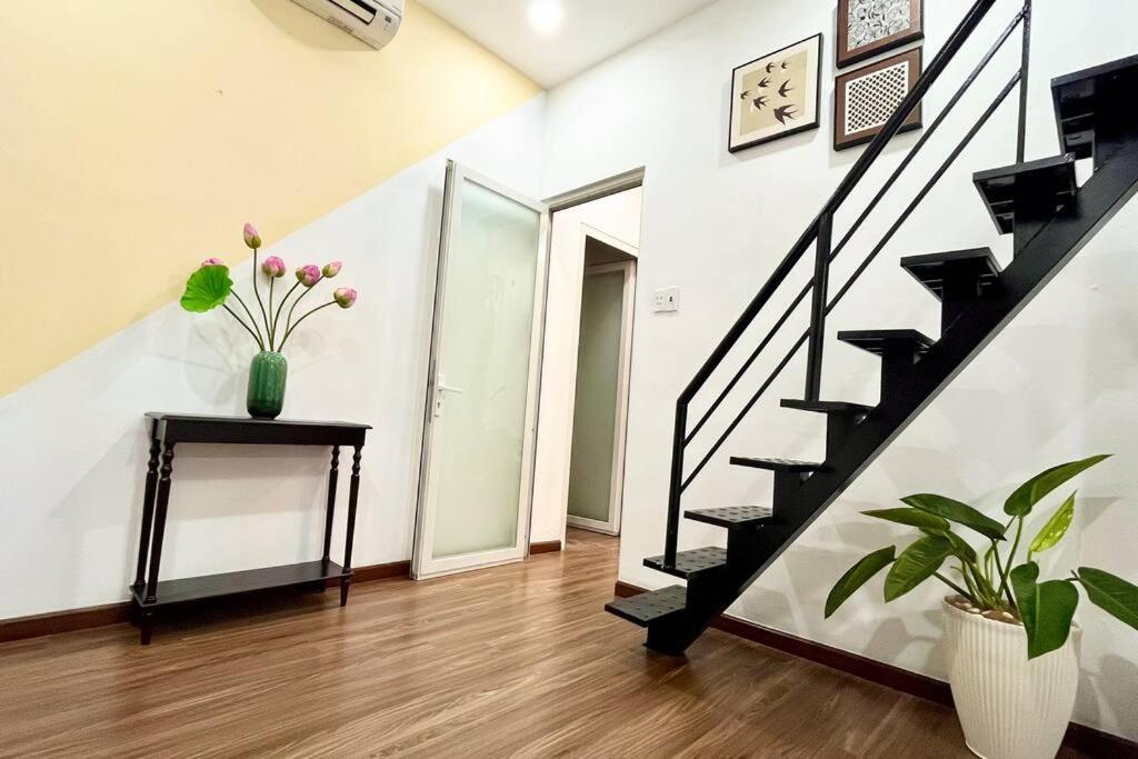 80m2 apt, Bui Vien St, Central District 1, HCMC Saigon