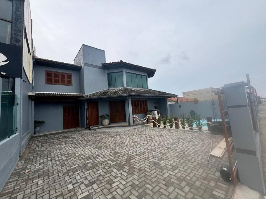 Moradas do Pier 2- apartamento a passos da areia, com vista perfeita da praia e plataforma em Tramandaí!