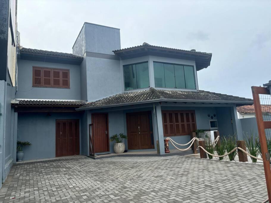 Moradas do Pier 2- apartamento a passos da areia, com vista perfeita da praia e plataforma em Tramandaí!