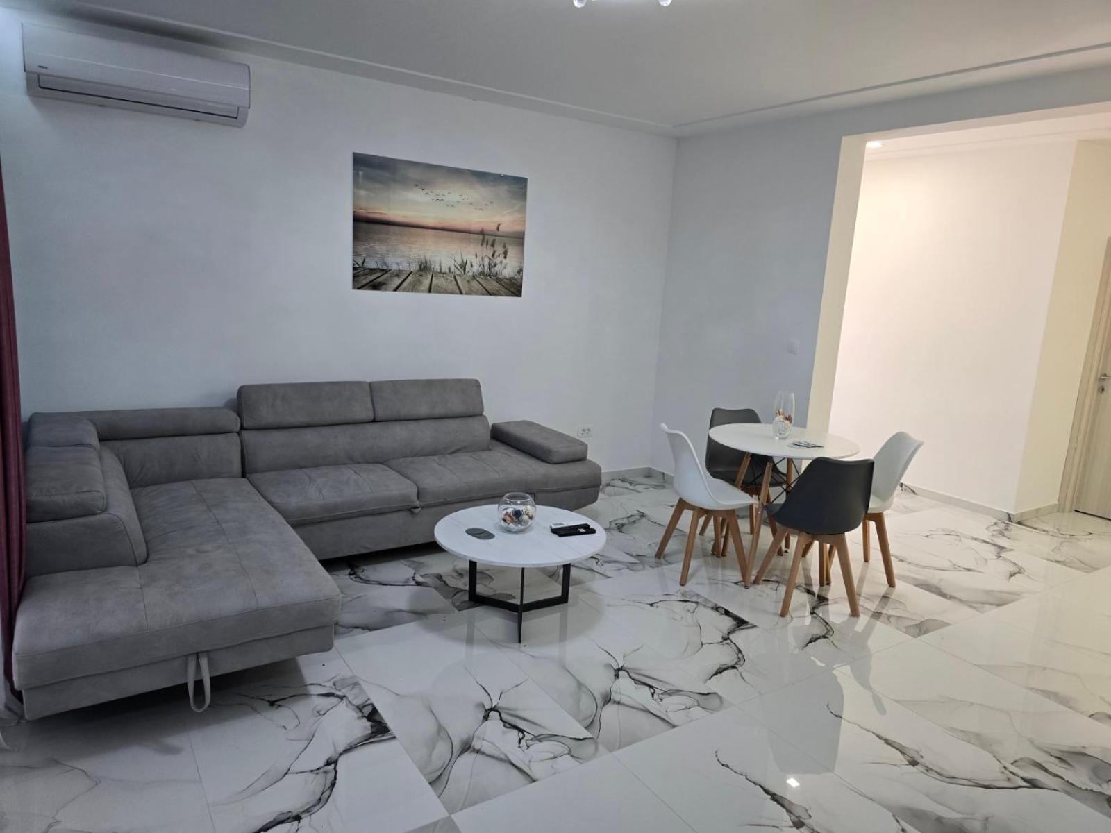 Apartments Iria