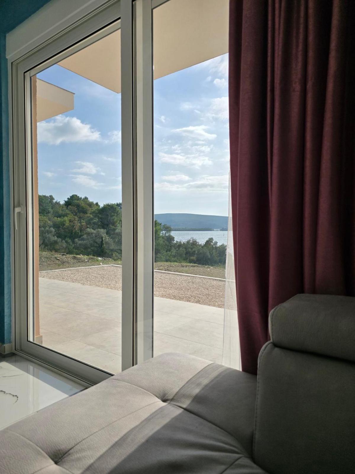 Apartments Iria