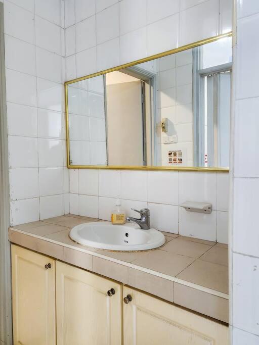 Molek -- Classic Spacious Serenity - 4BR3B - 13pax by Cowidea