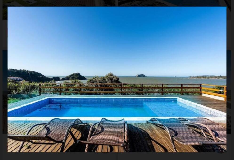 Belíssima casa em Búzios com 04 suítes com vista para o mar, piscina e área gourmet