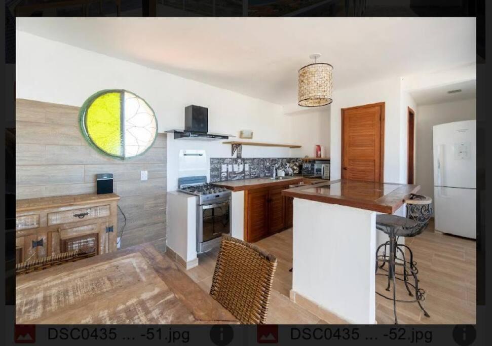 Belíssima casa em Búzios com 04 suítes com vista para o mar, piscina e área gourmet