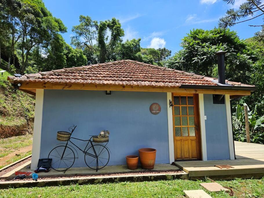 A Divina, Casa charmosa na Serra do Mar
