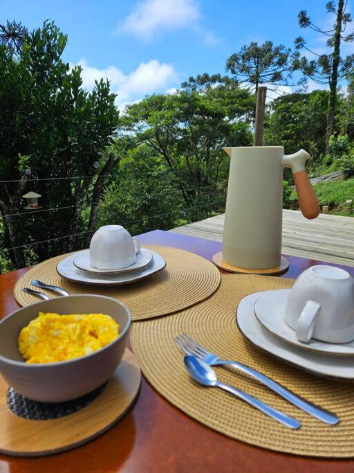 A Divina, Casa charmosa na Serra do Mar