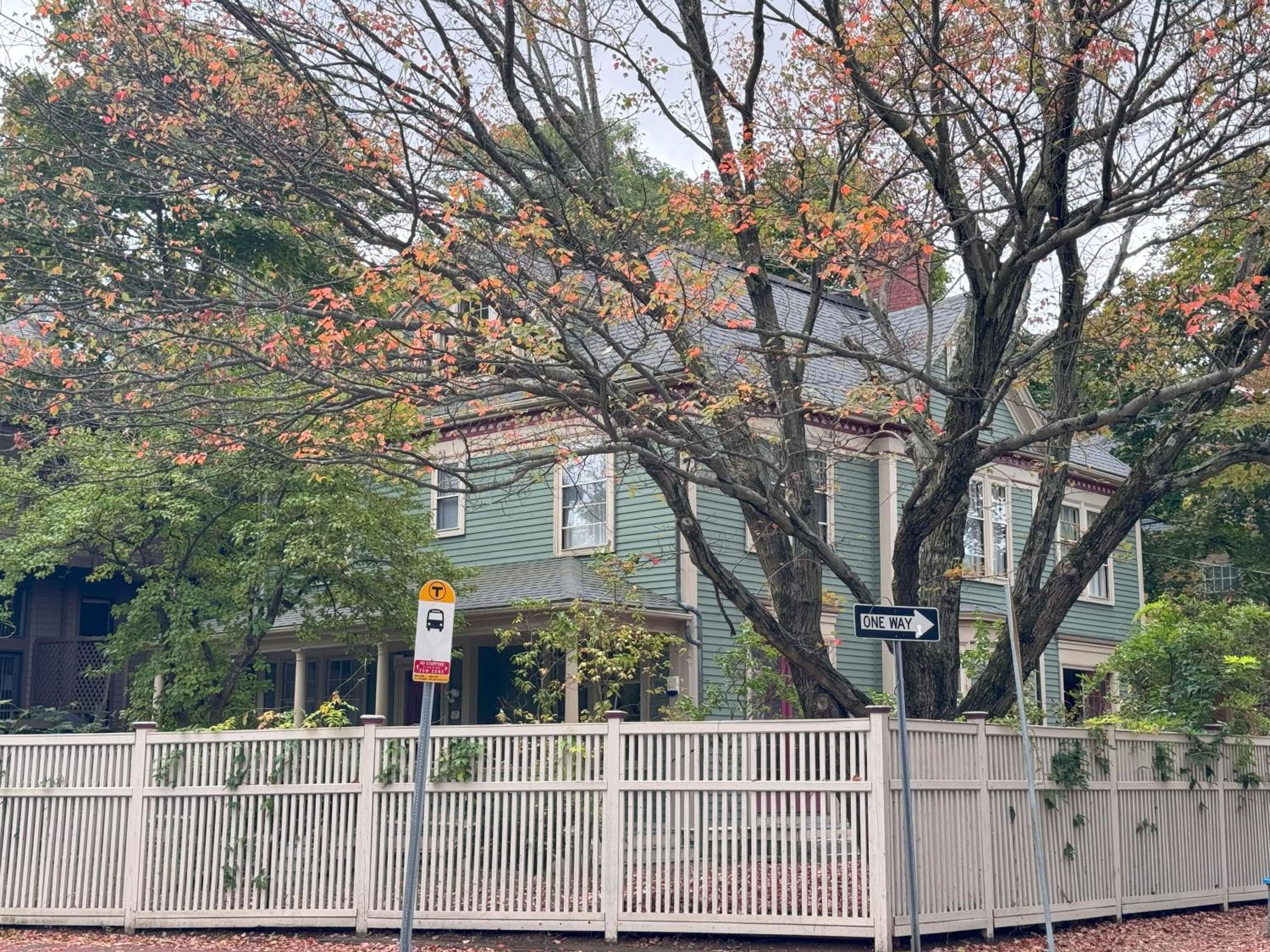 Harvard House - 2BR Retreat adjacent to university - Property Image 29