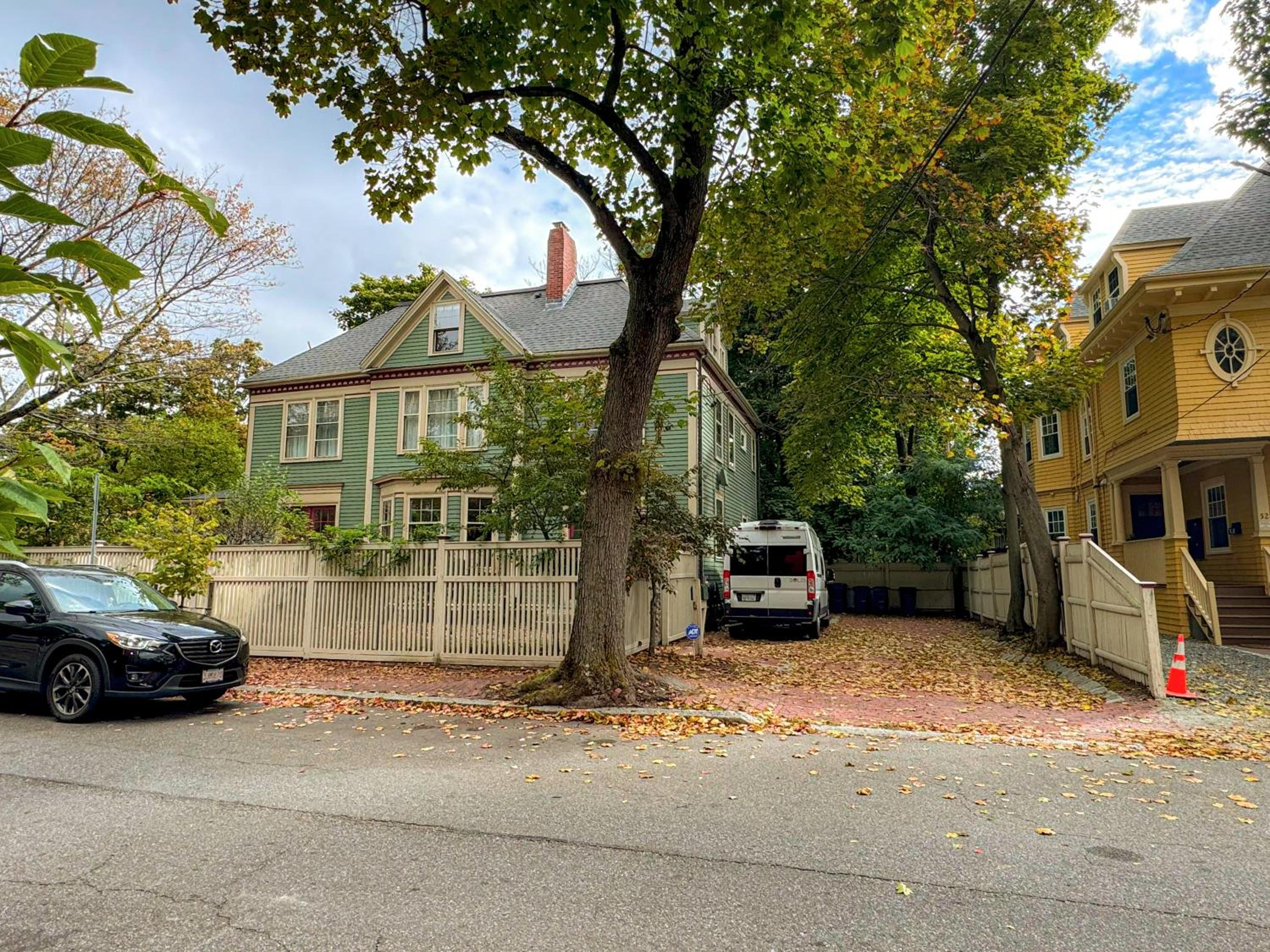 Harvard House - 2BR Retreat adjacent to university - Property Image 28