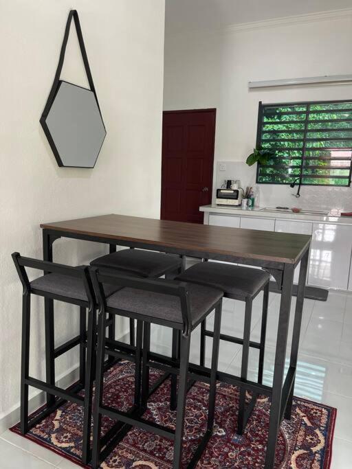 Rumah Kita HStay BM view Self check in 2Room photo 4