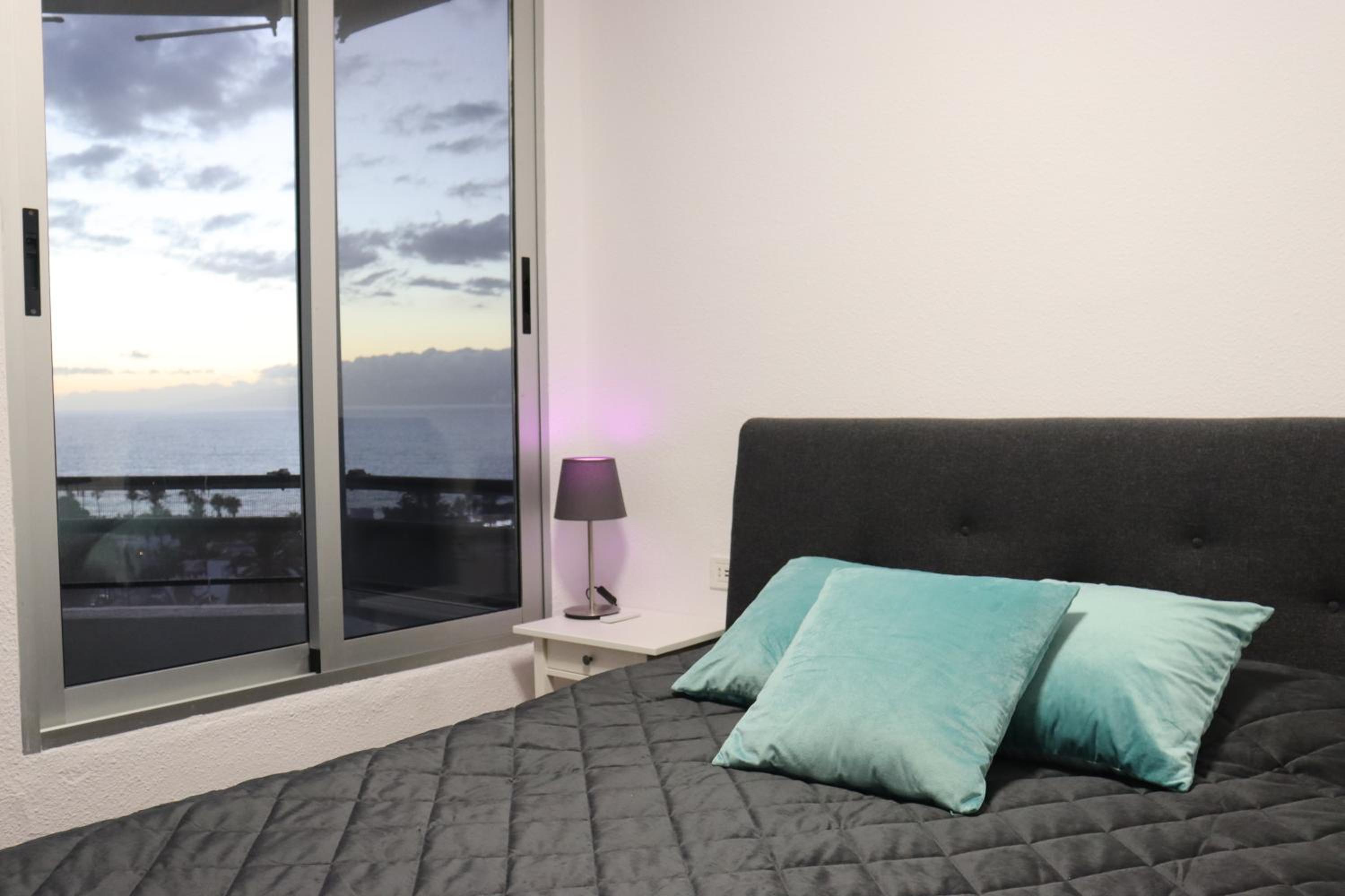 Cozy ocean and La Gomera view appartment
