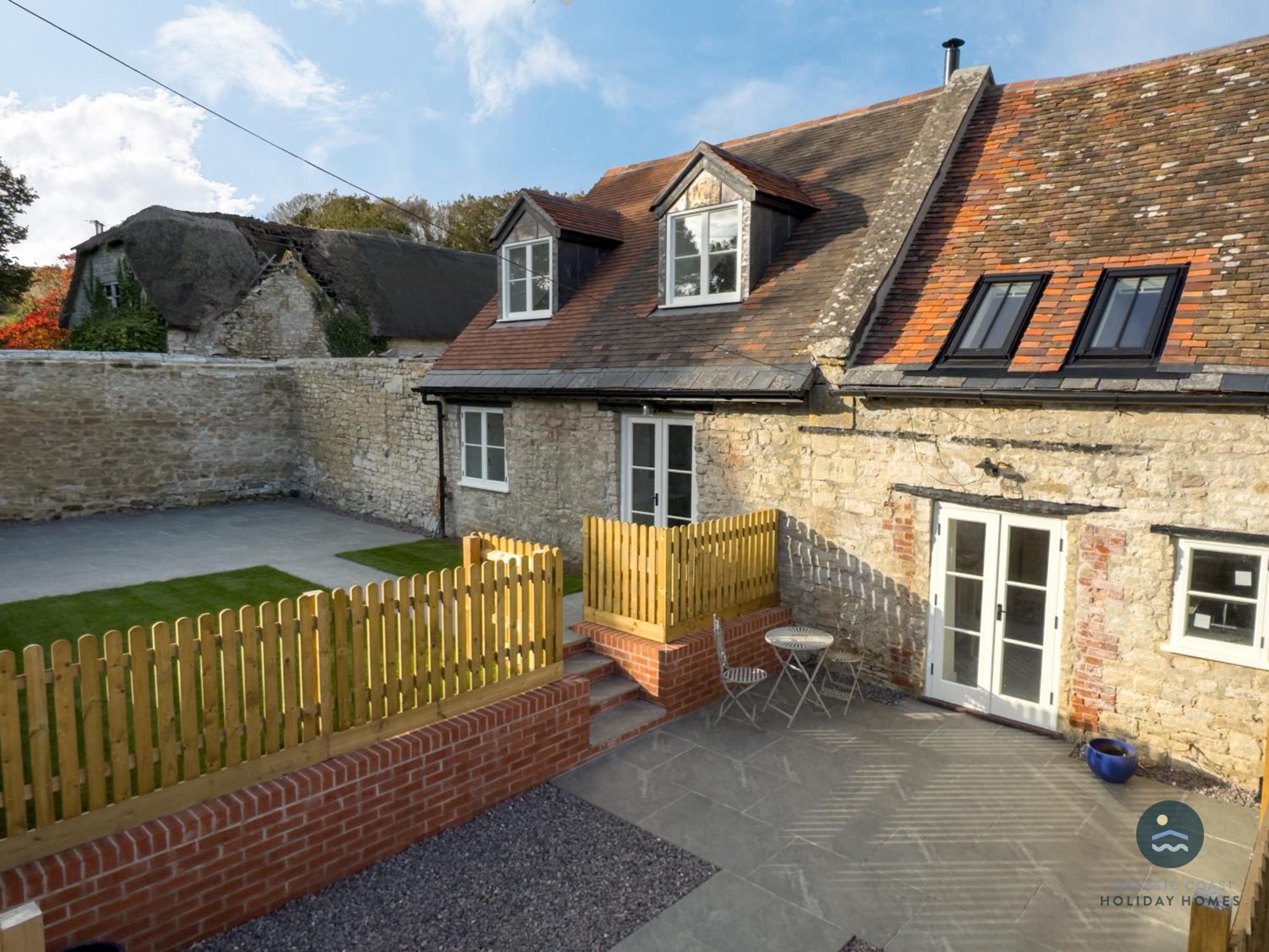 Stable Cottage at Poxwell Manor view 3
