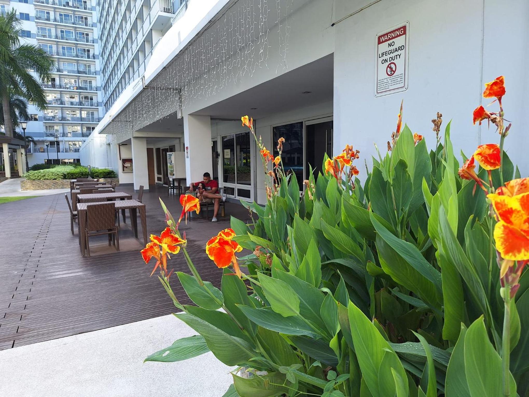 Best staycation at Shell residences in MOA complex view 2