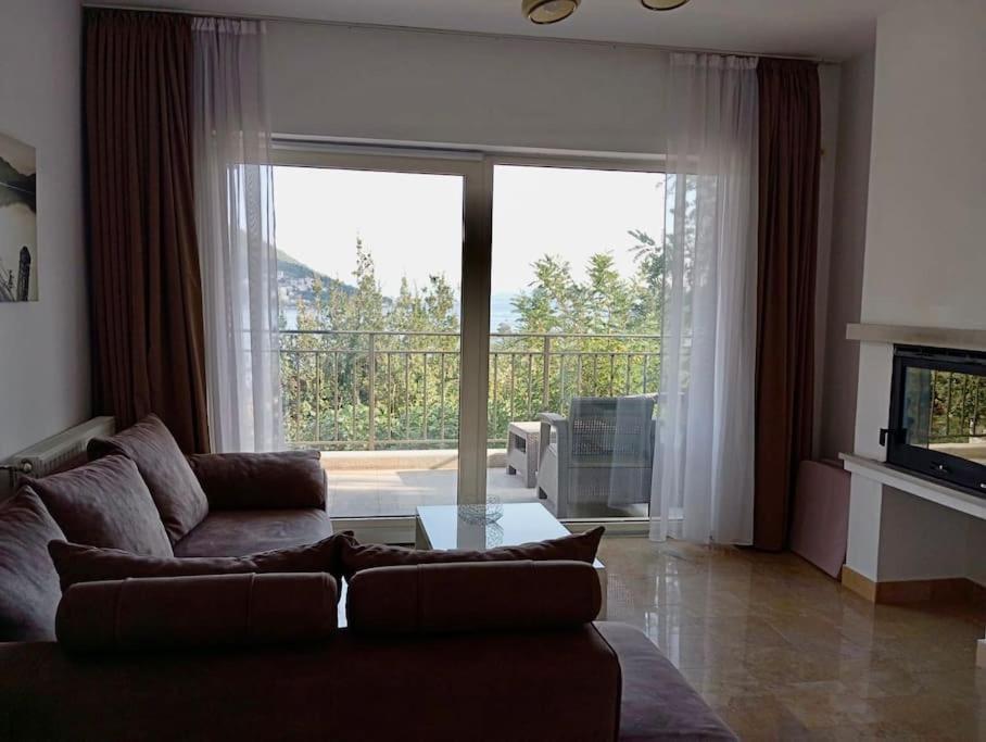 Svet Kamenari view 4