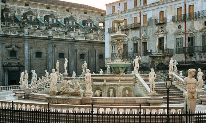 Maqueda Rooms view 2