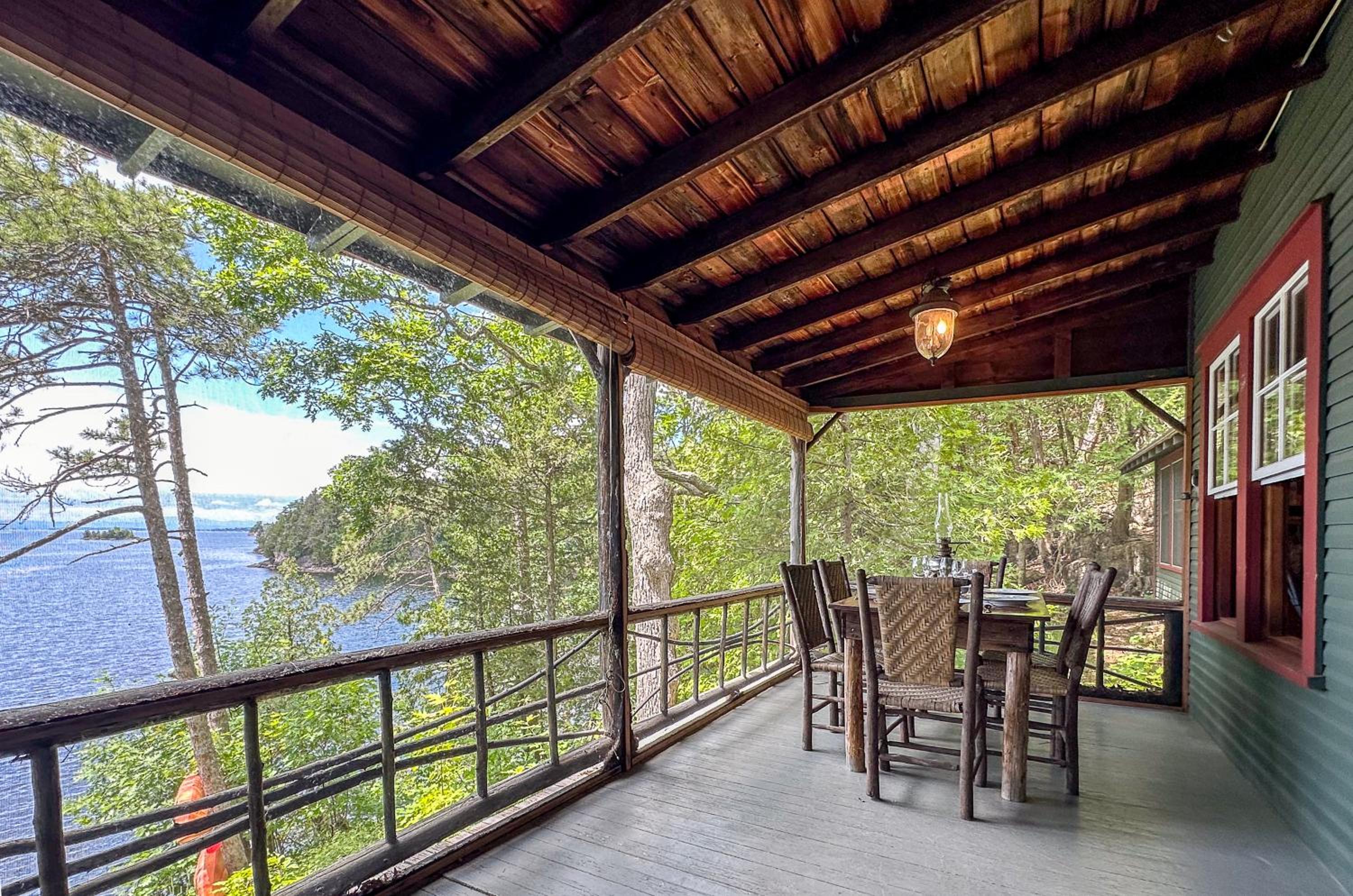 Finlays Cove on the Lake