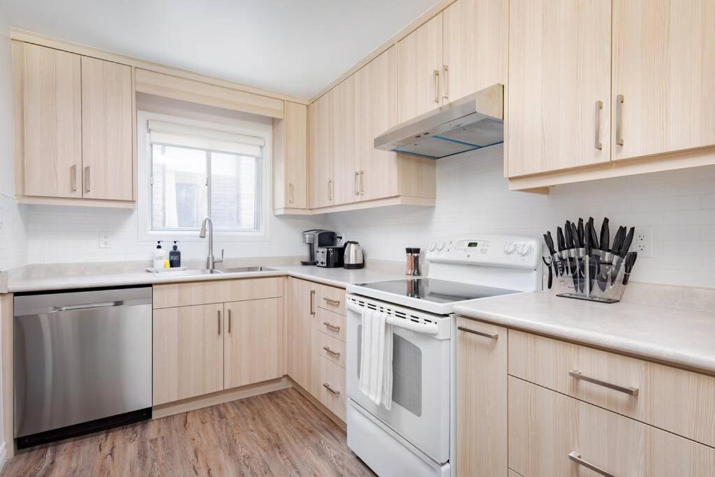 Charming 4 Bed Home with 2Parking