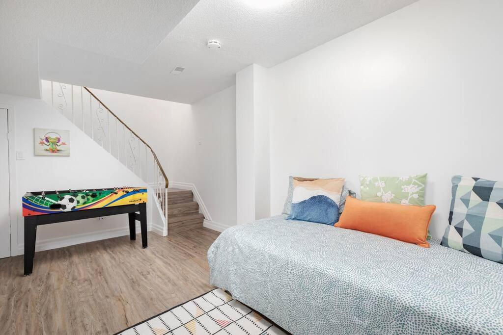 Charming 4 Bed Home with 2Parking
