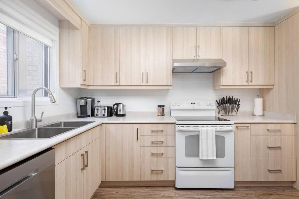 Charming 4 Bed Home with 2Parking