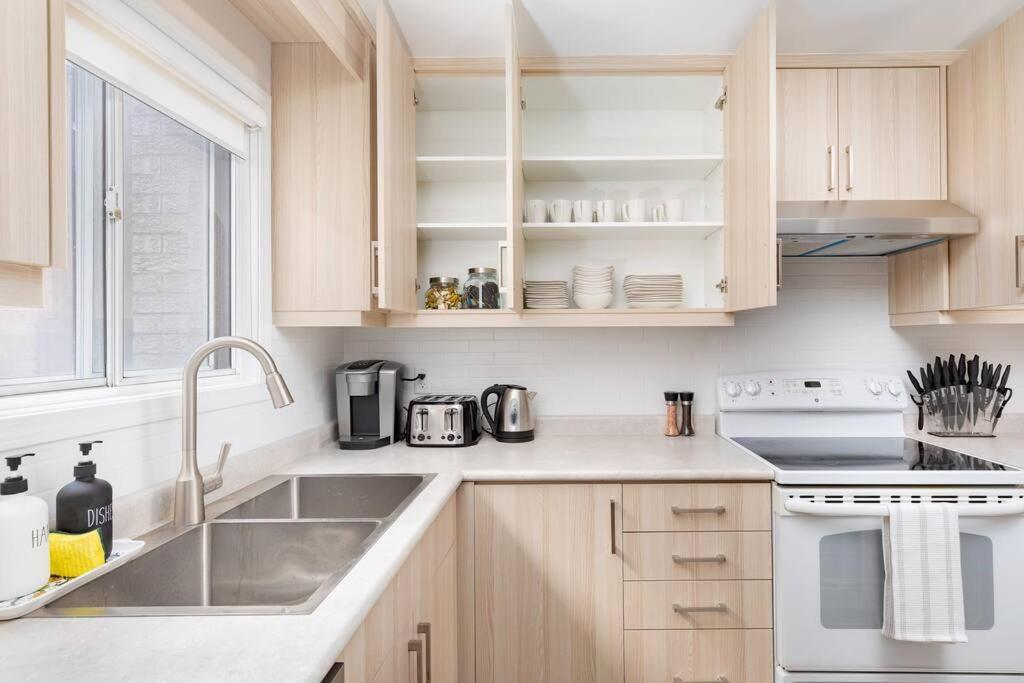 Charming 4 Bed Home with 2Parking