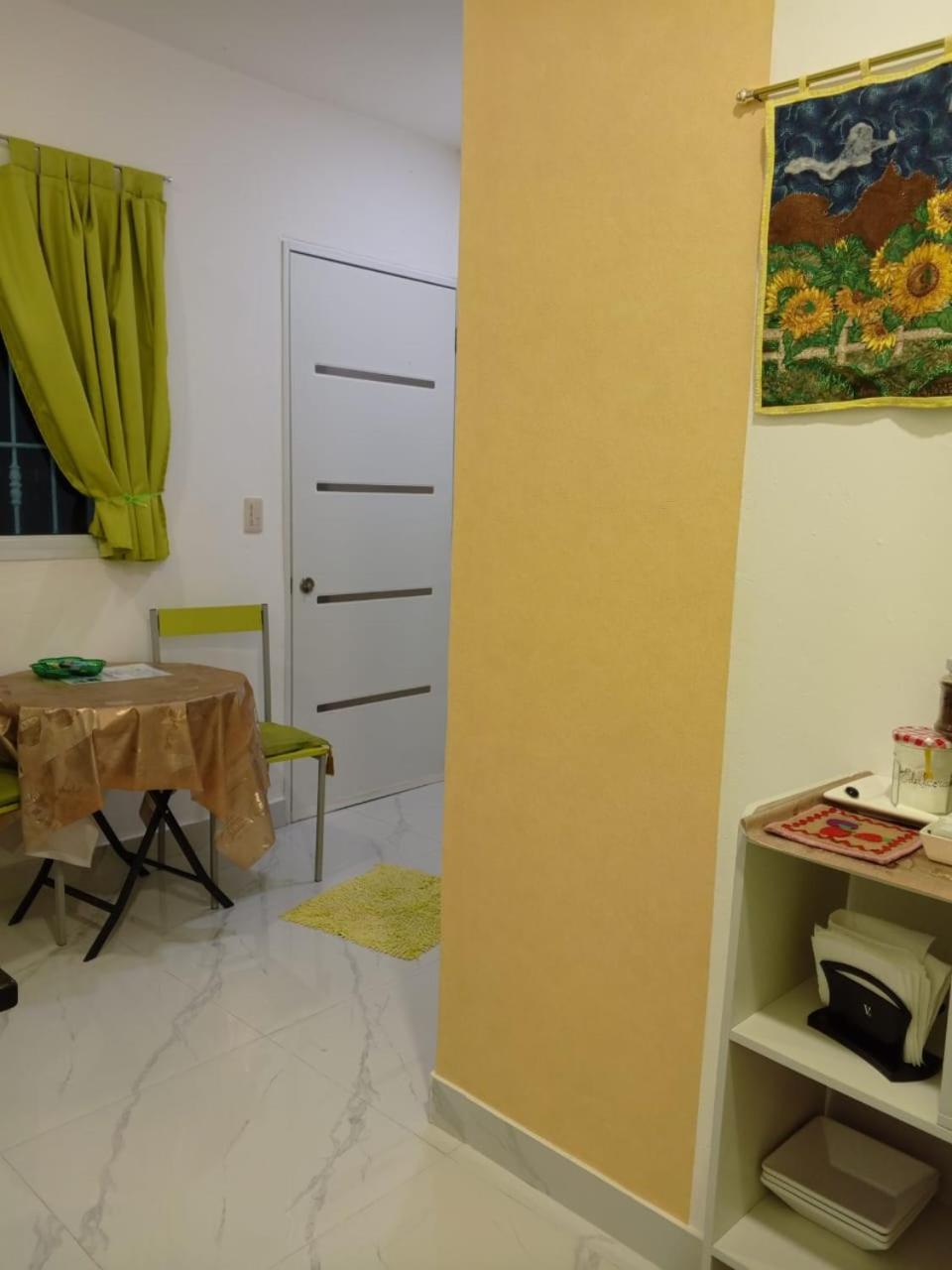 AVE FENIX Apartments