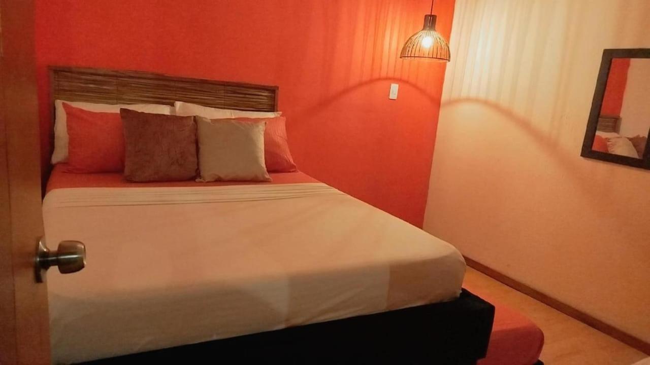 HABITACION HASTA PARA 4 PERSONAS CON AIRE ACONDICIONADO Y WIfI