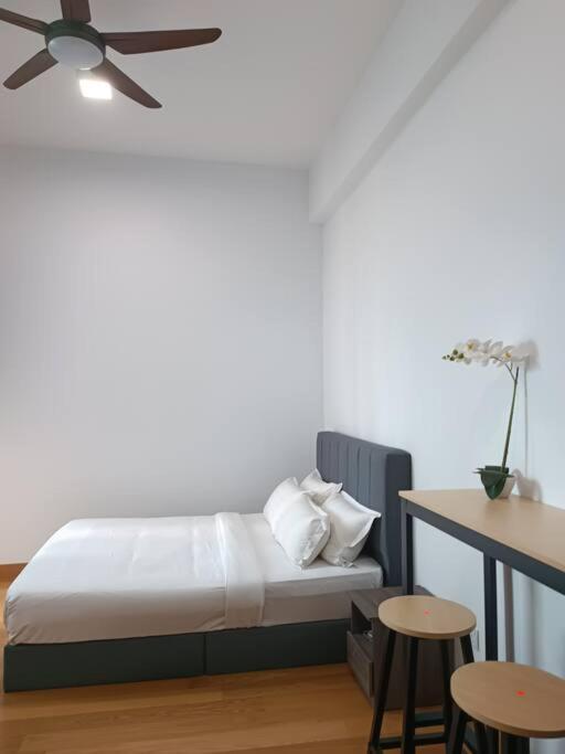 LUX 39B KLCC view Studio