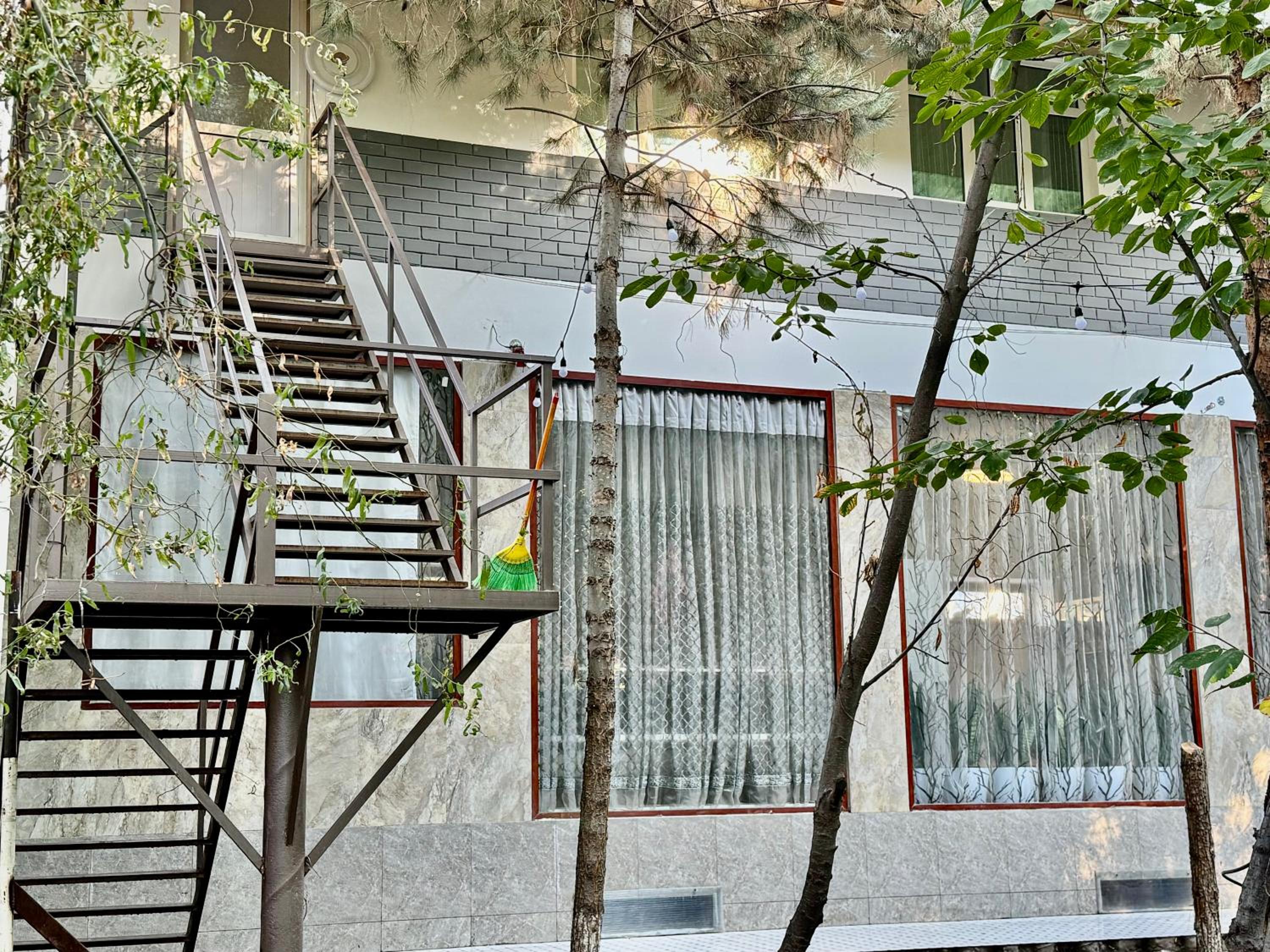 Sergeli Getaway