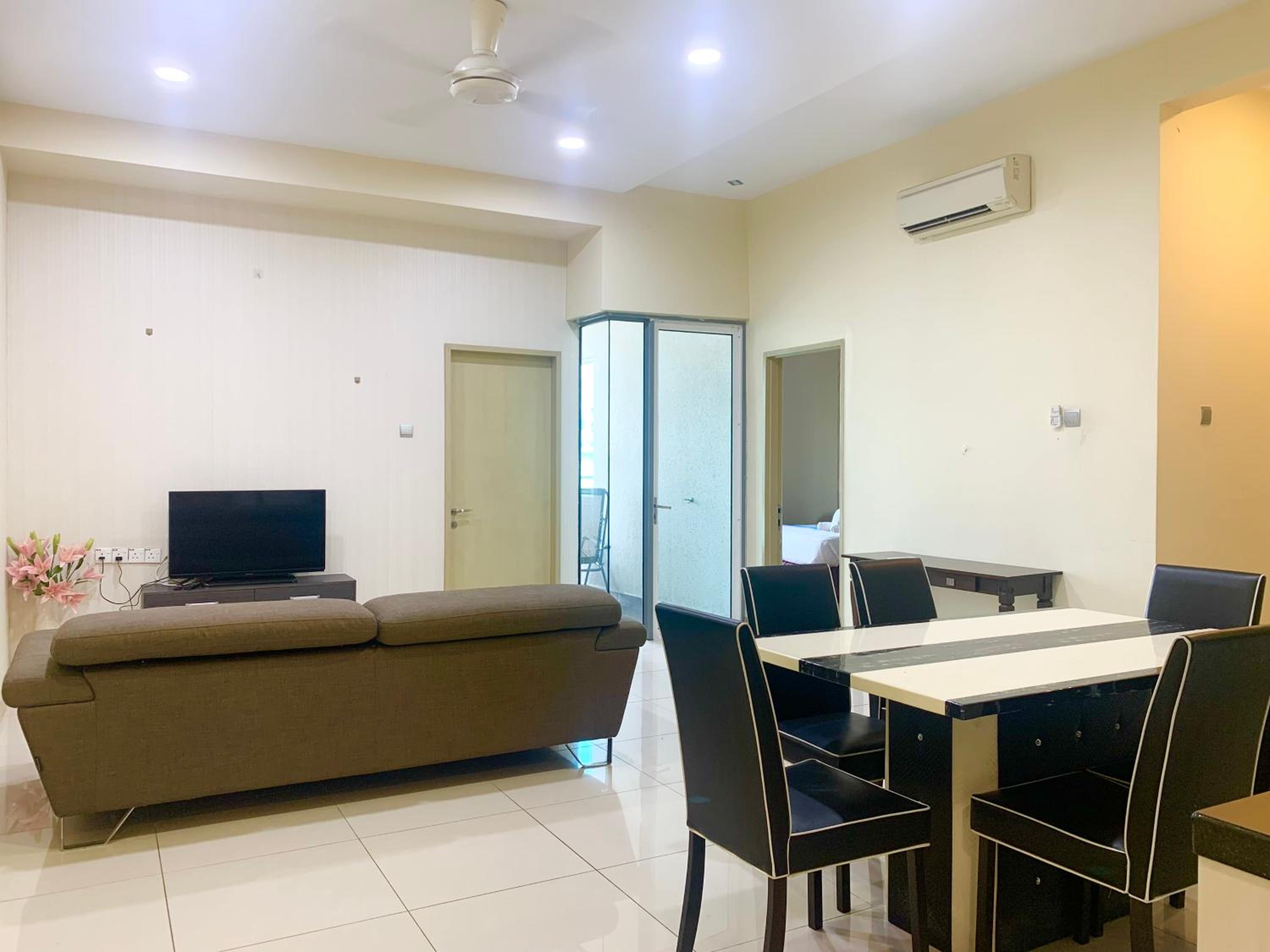 Sunset Seaview Vacation Condos @ IMAGO Shopping Mall, photo 75