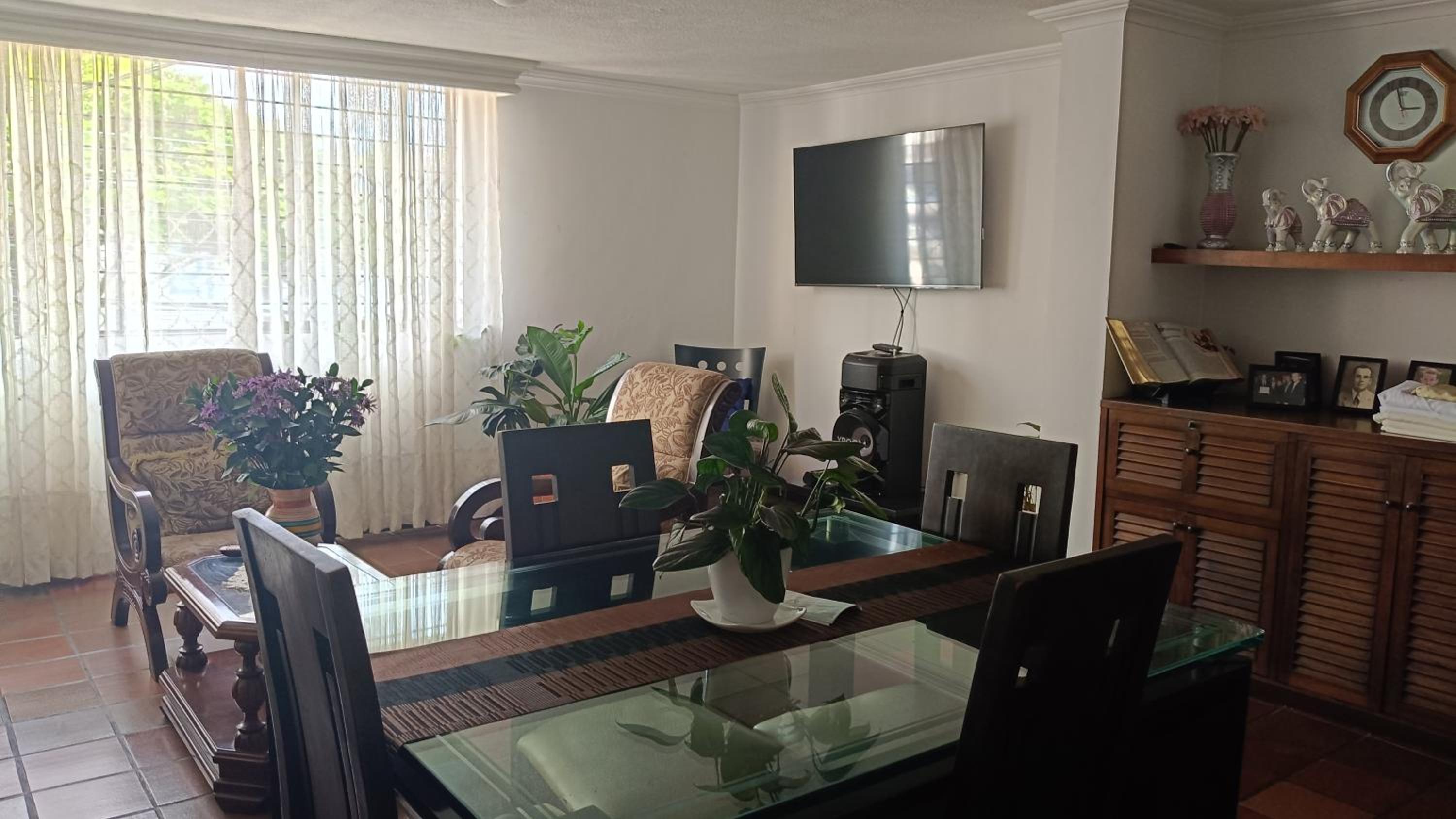 Casa central y tranquila, cerca a Chipichape