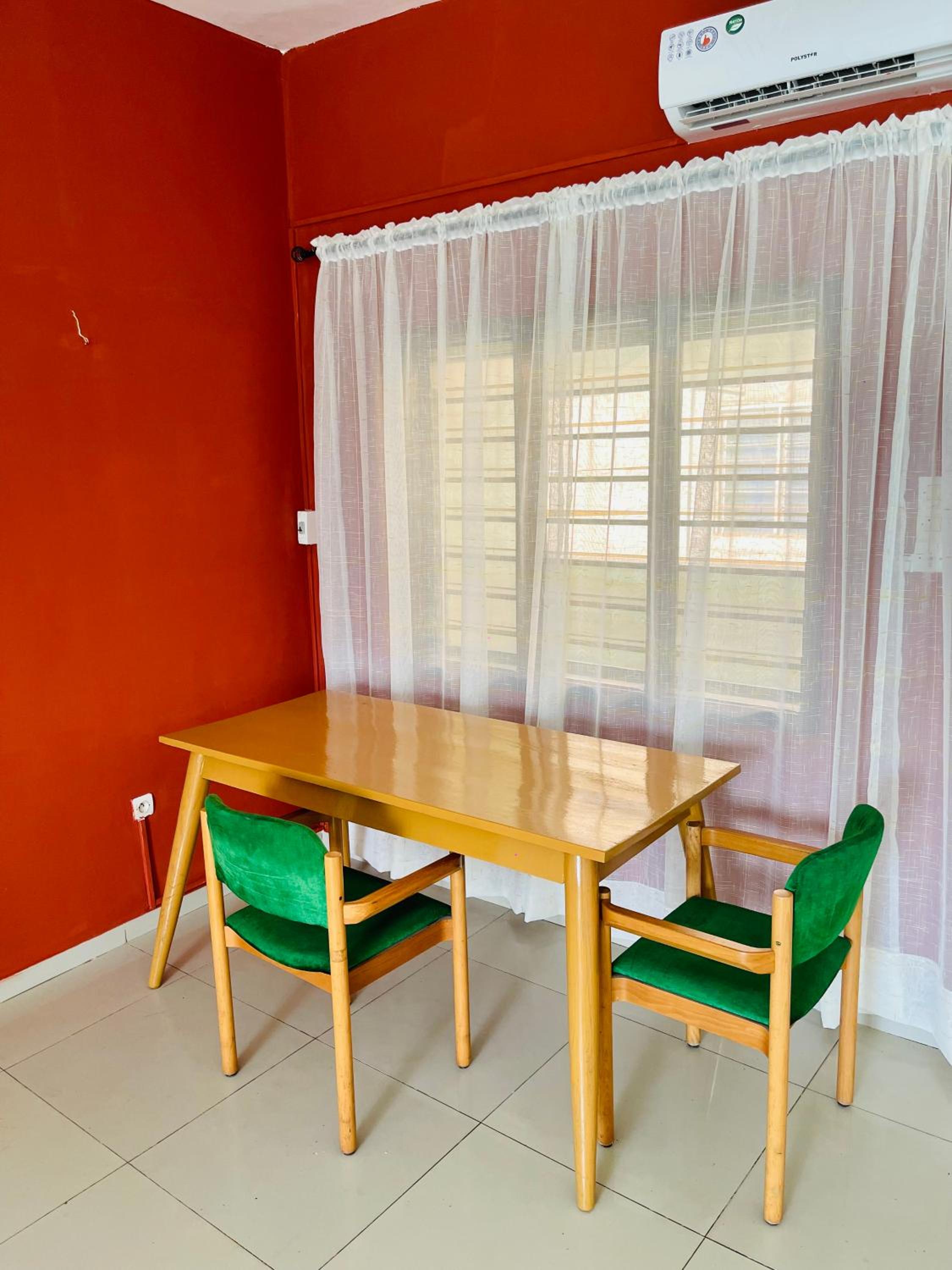 Cozy space at Fidgrosse Cotonou