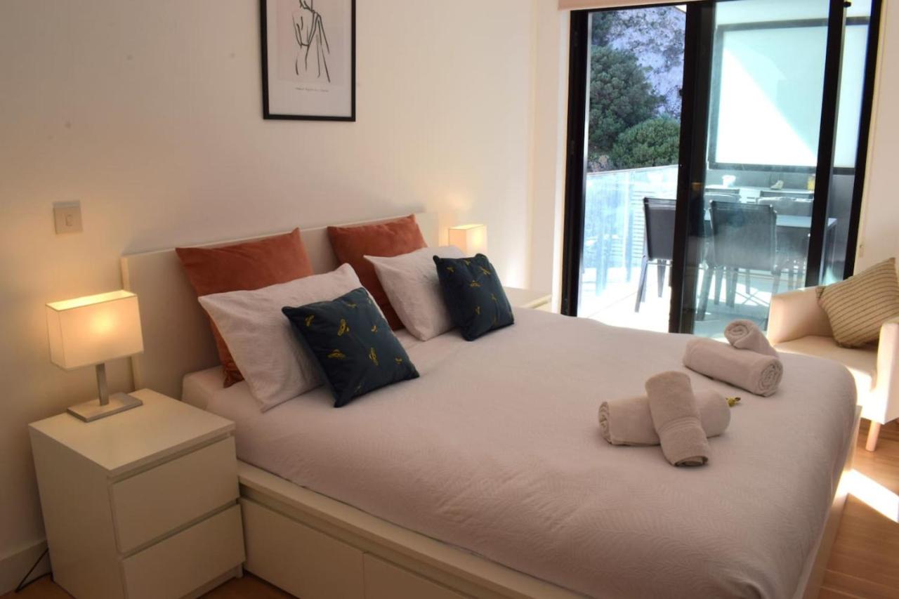 Chic Apartment And Spa Gibraltar