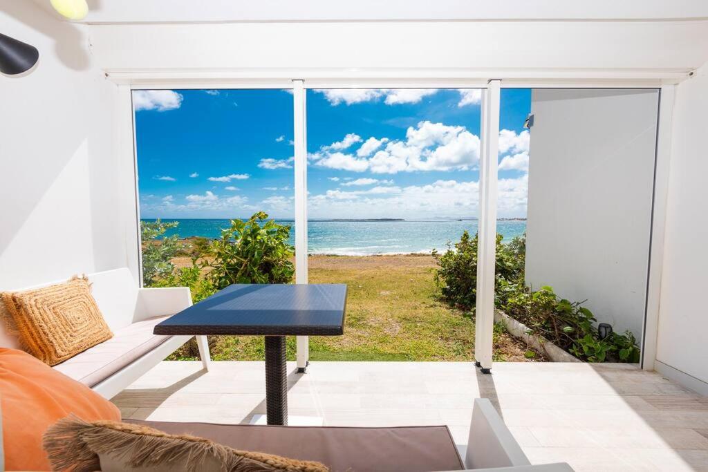 La Papilule Beach front Studio - Mont Vernon view 5
