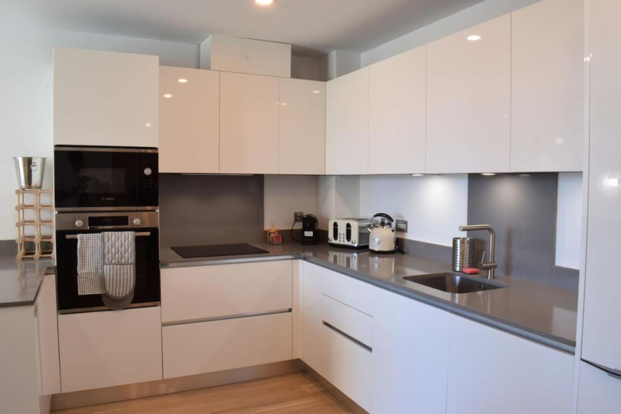 Chic Apartment And Spa Gibraltar