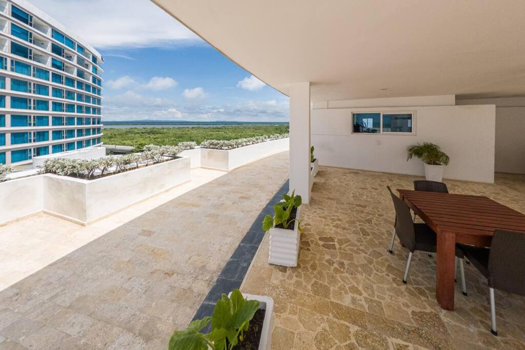 Morros Luxury 605B