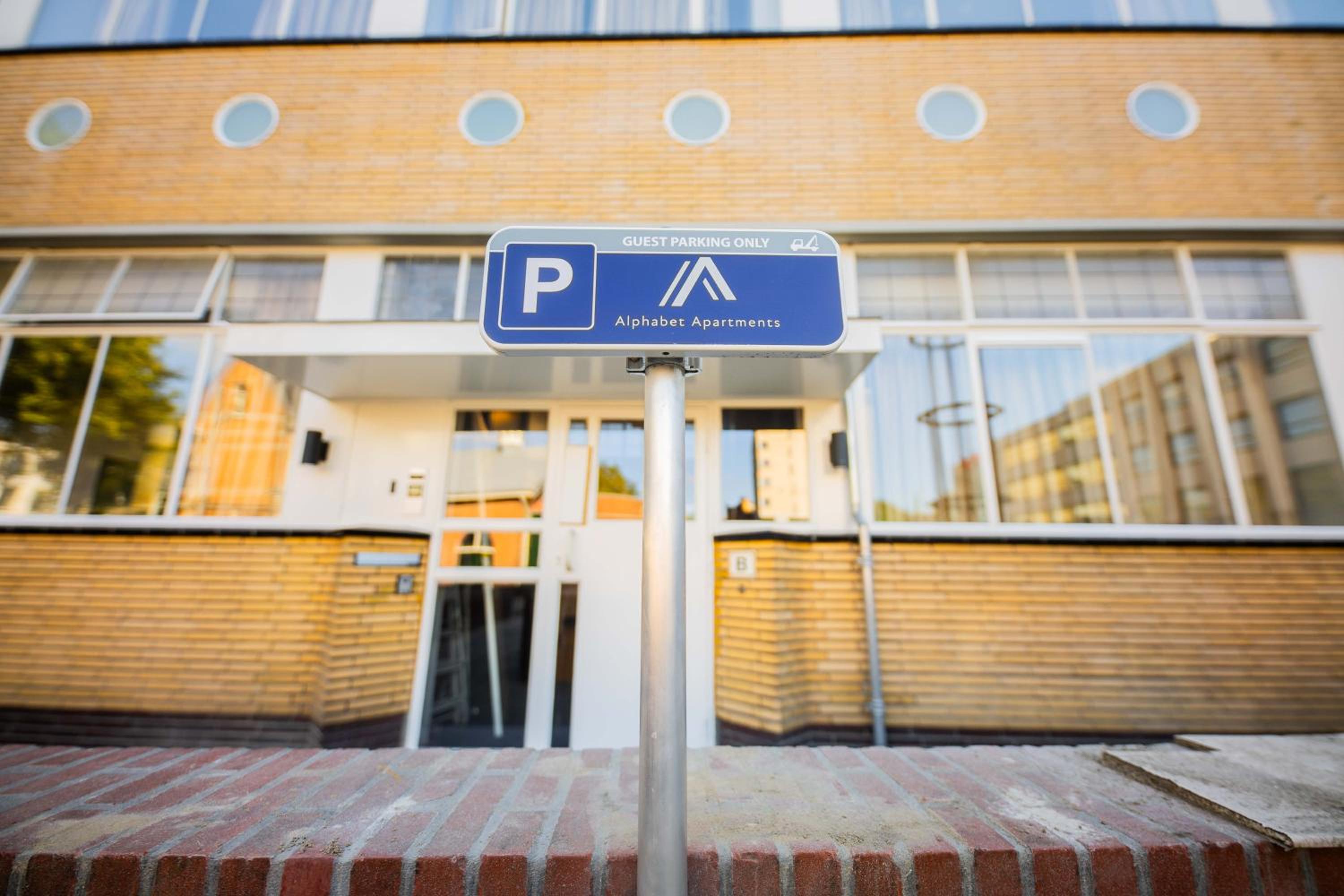 Alphabet Apartments - Westersingel 320