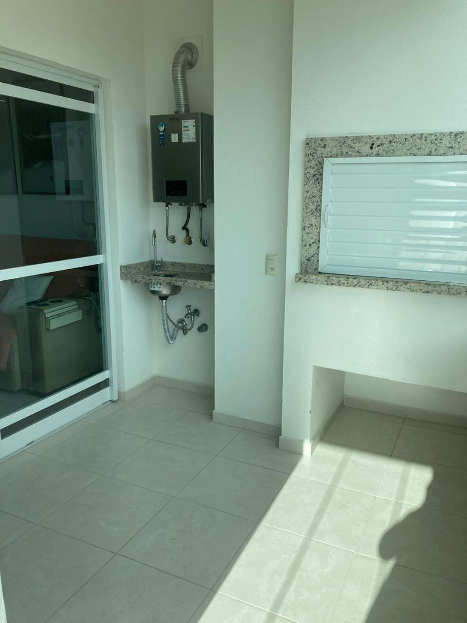 Apto 80m da Praia Grande vista mar!