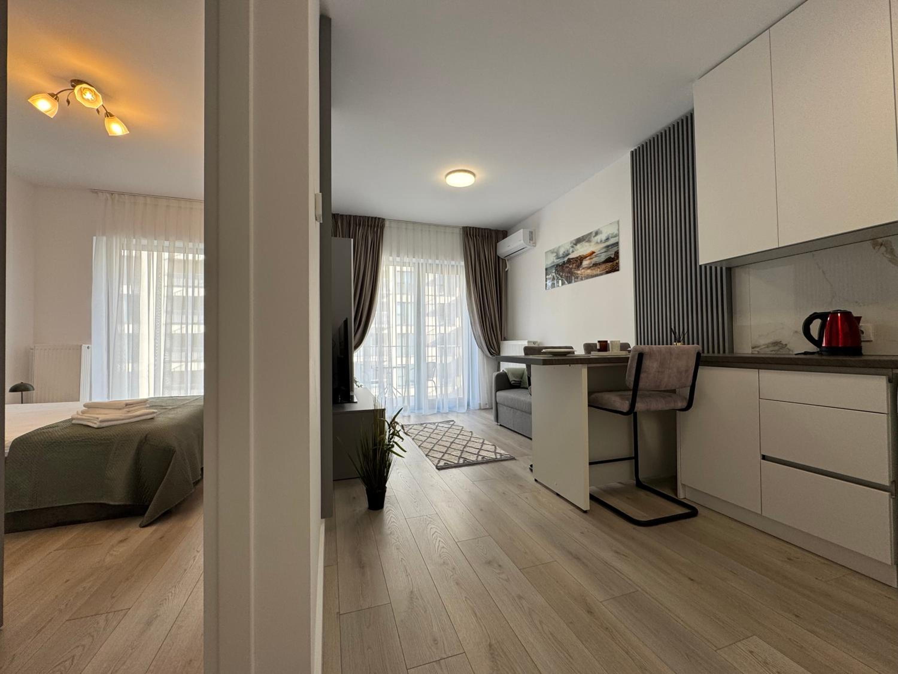 Xclusive luxury Silk District