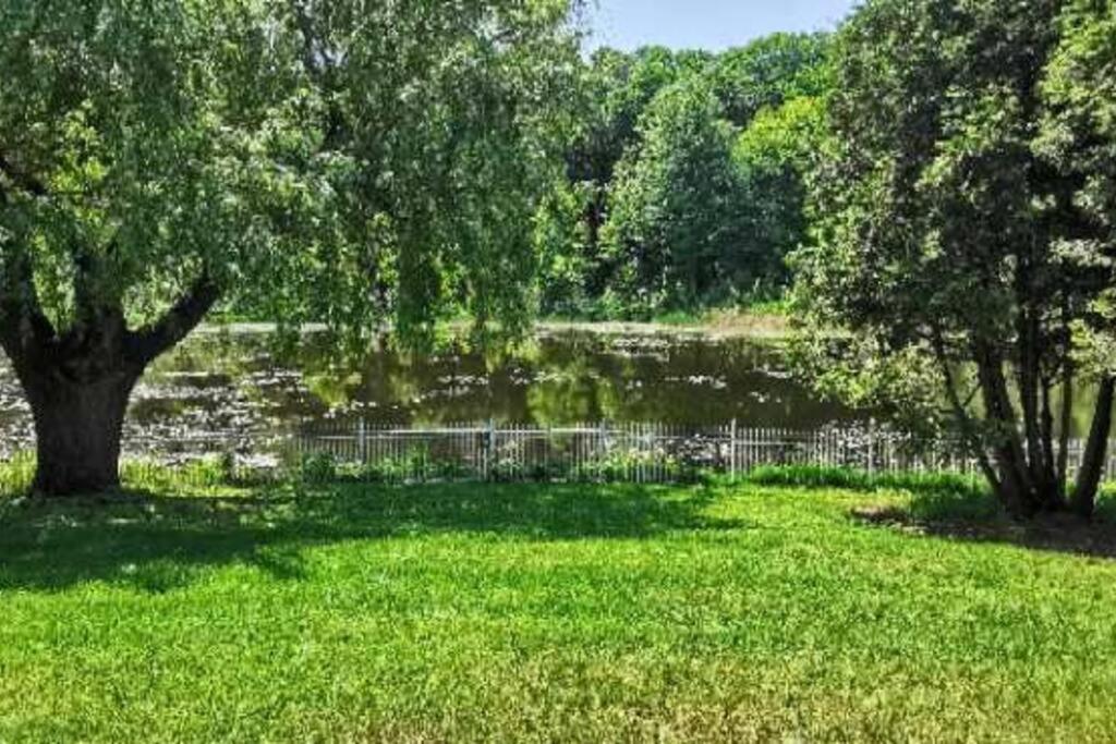 Waterfront heated pool seasonal Acre yard BBQ