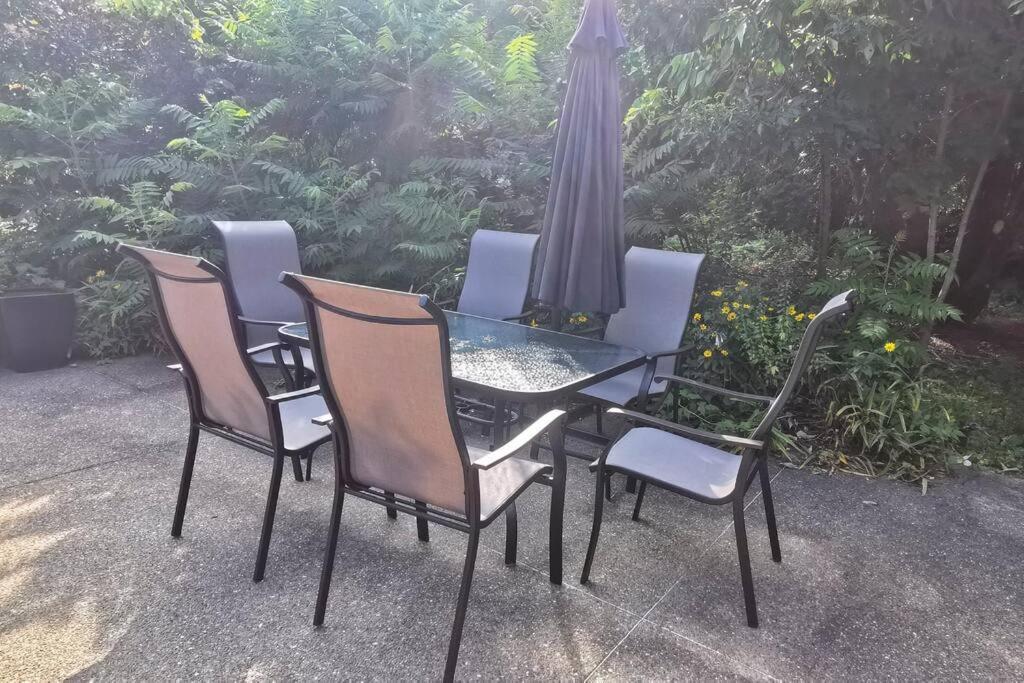 Waterfront heated pool seasonal Acre yard BBQ