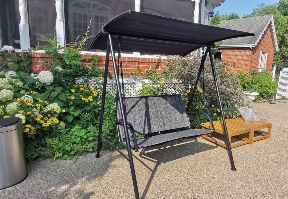 Waterfront heated pool seasonal Acre yard BBQ