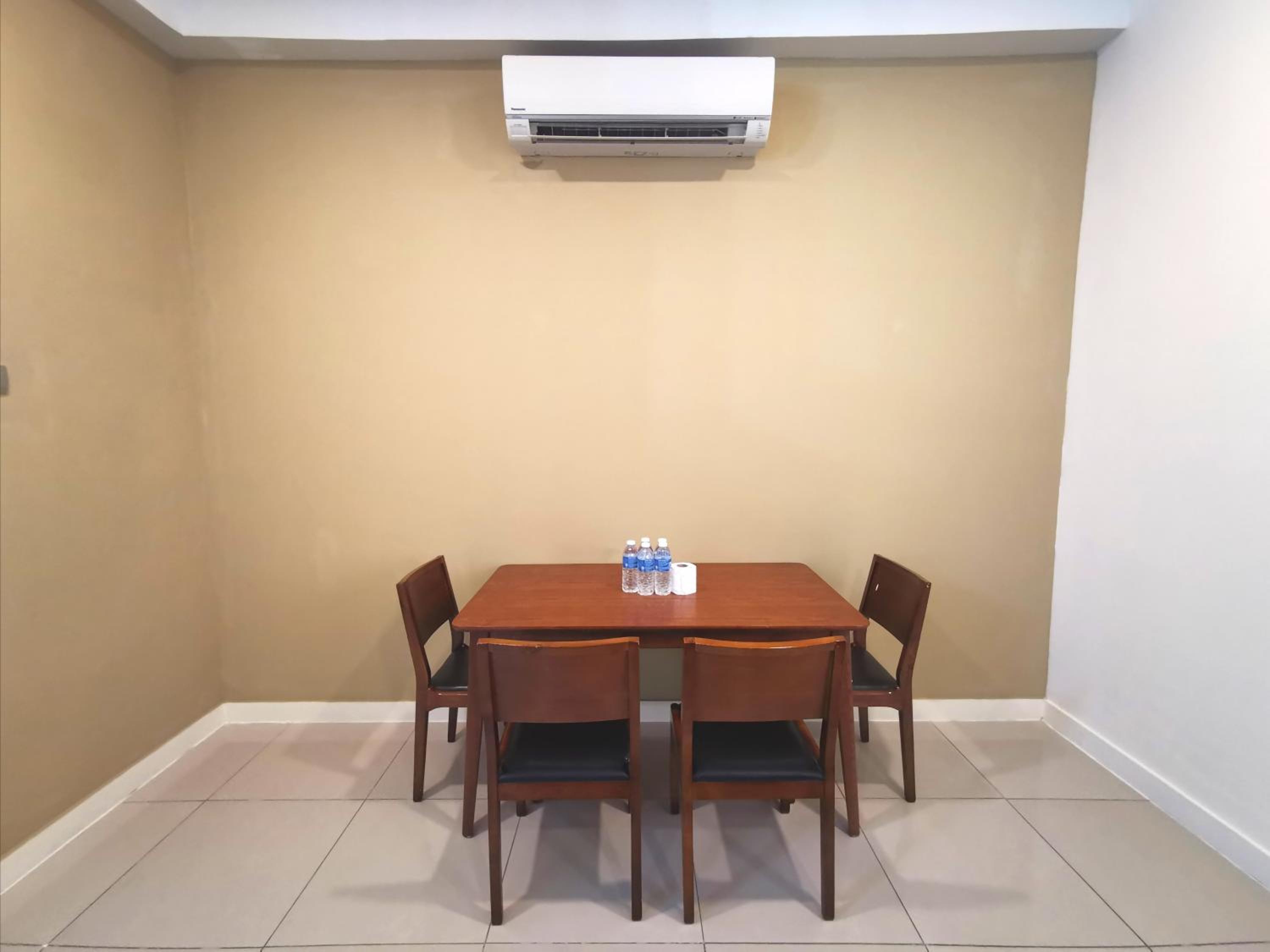 Sunset Seaview Vacation Condos @ IMAGO Shopping Mall, photo 57